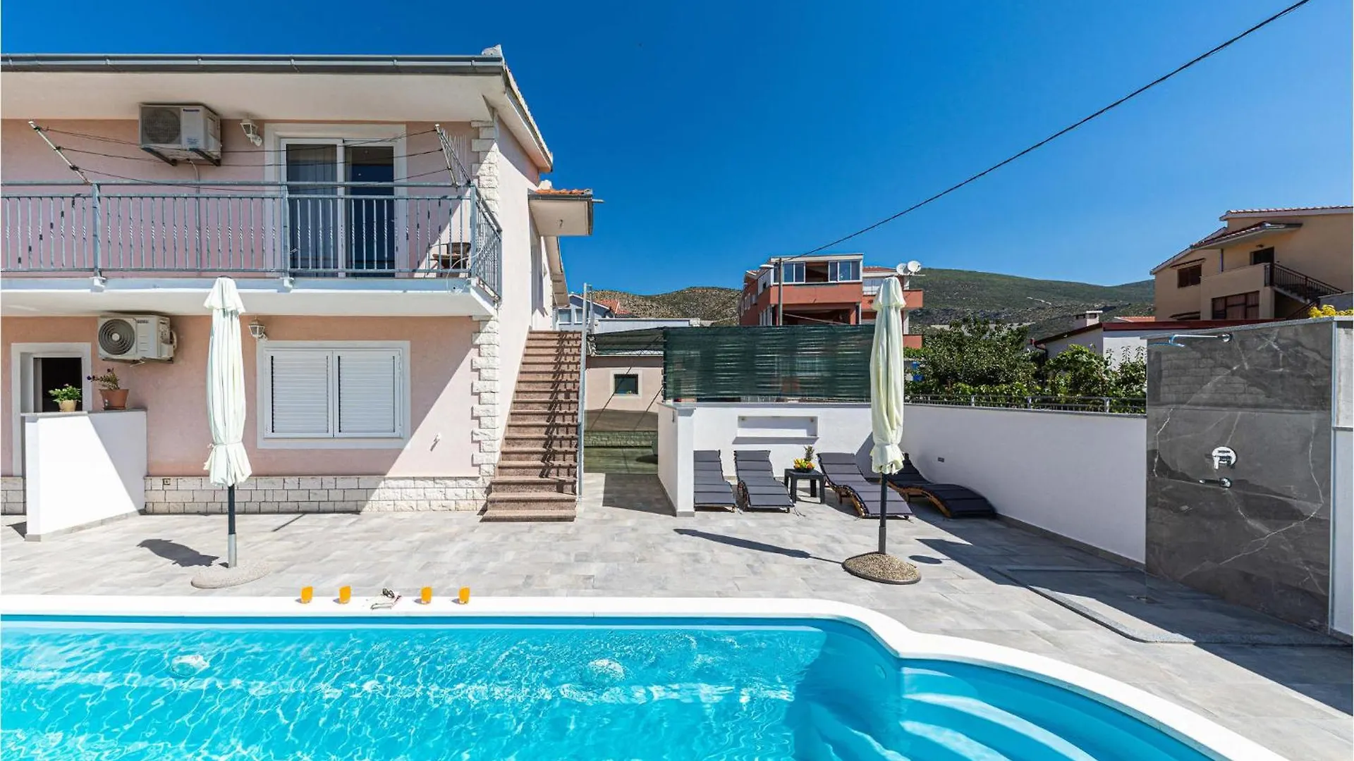 Stunning Apartment In Plano With House Sea View 0*,  Croatie